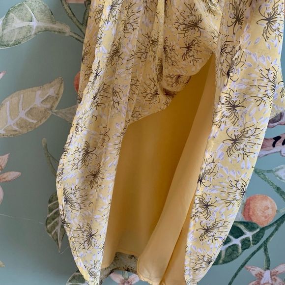 Line & Dot Jamie Mini Dress in Custard Yellow Floral, Size Medium ✨ - Picture 11 of 13